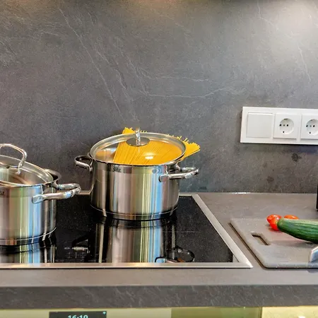 Schleivilla Kapitaen Cook 2 By Seeblick Ferien Oro,wasserbett,esaeule,thermomix Villa