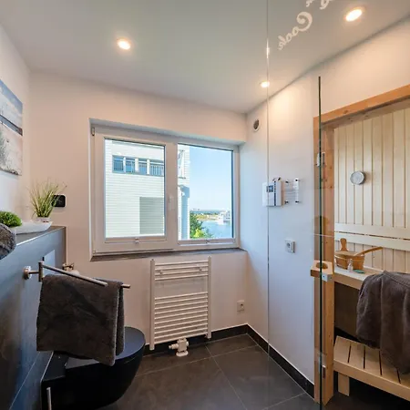 Villa Schleivilla Kapitaen Cook 2 By Seeblick Ferien Oro,wasserbett,esaeule,thermomix